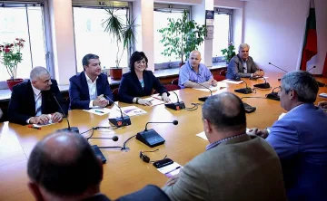 БСП с усилени действия за защита на работещите българи