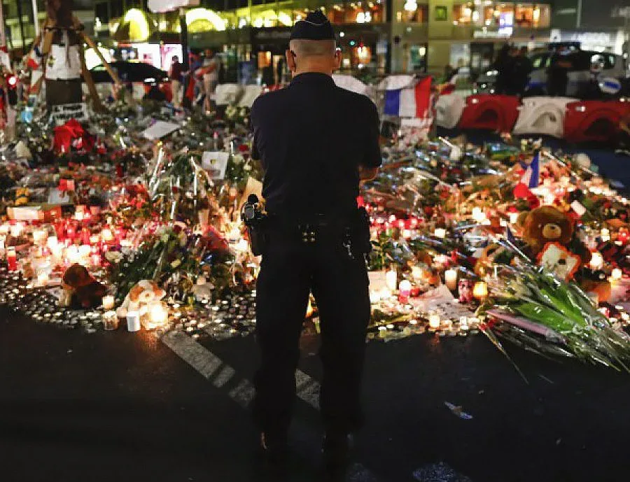 Петима с обвинения за ужаса в Ница