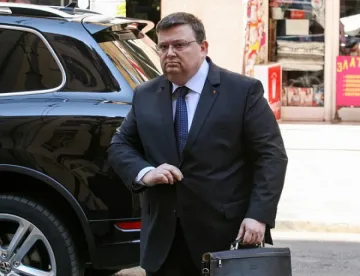 Цацаров: Има наченки на радикален ислям