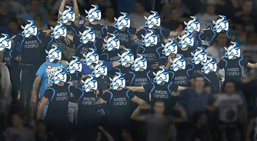 Банда хулигани с брадви пребиха двама ученици