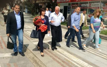 Нинова: НС да изготви обща позиция за Турция