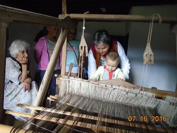 Деца и възрастни учиха дърворезба в Банско