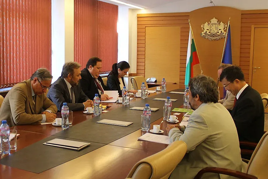 Димитров: Можем да бъдем стратегически партньор на МААЕ и ФАО