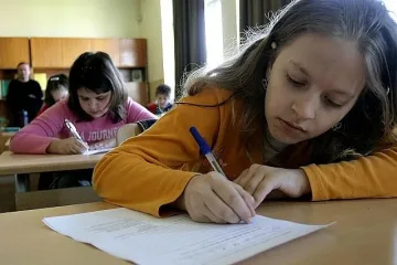 Грeшка ли е да даваме на малчуганите домашни?