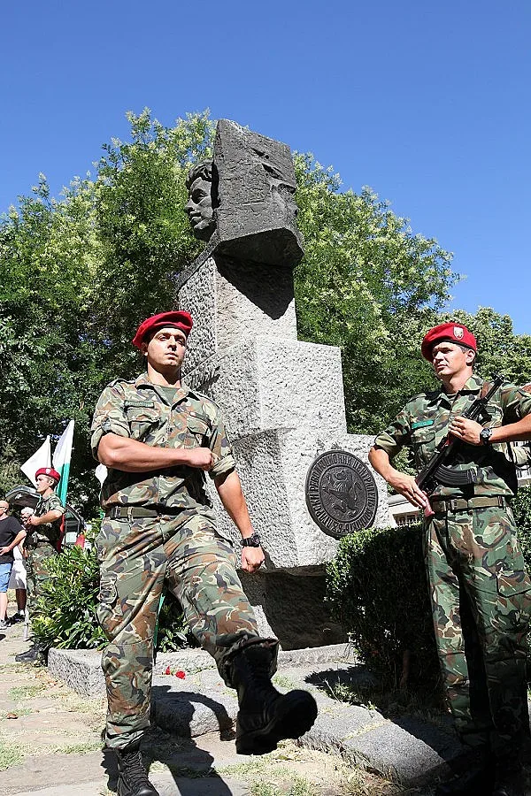 Старозагорци се преклониха пред паметта на Дякона