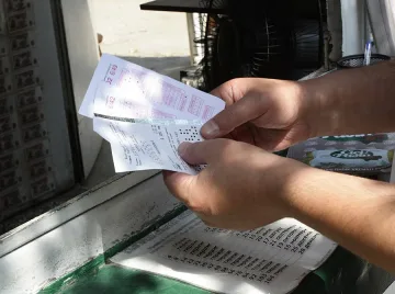 Джакпотът отново оцеля