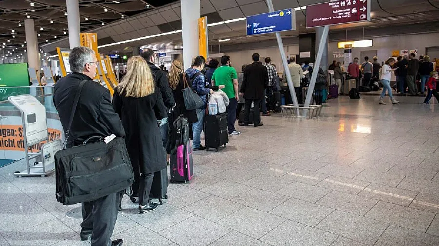 Наши деца блокирани в олимпийско градче в Турция