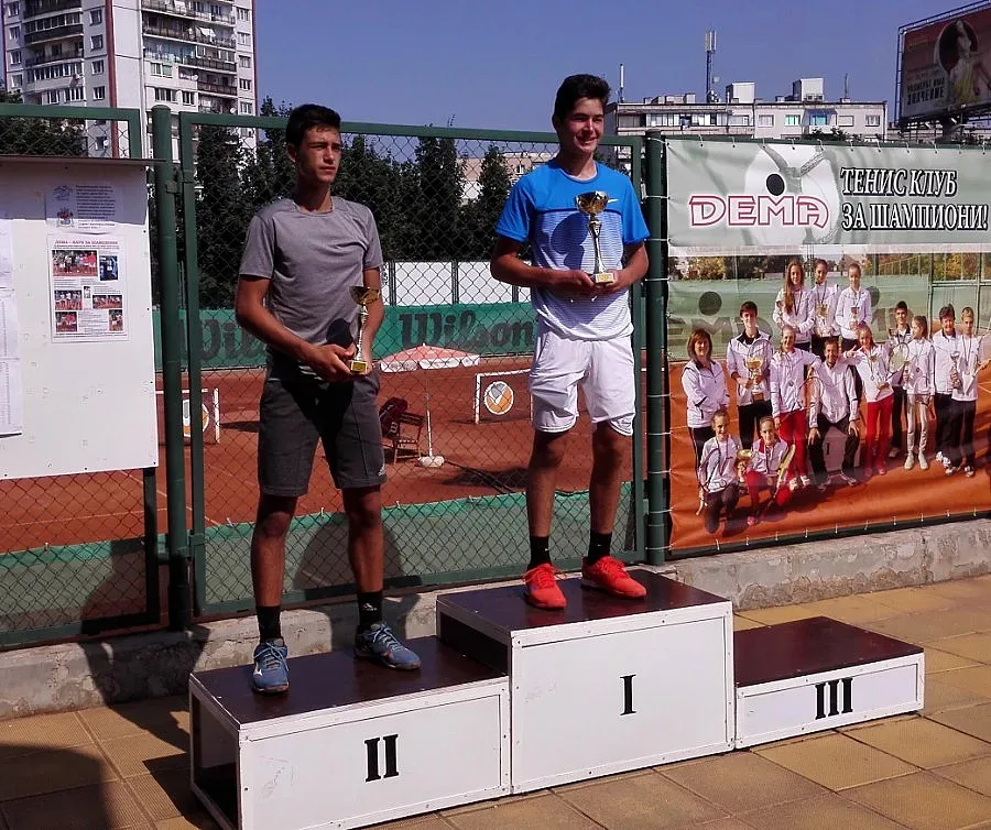 Руснак и сръбкиня са №1 на "Дема Къп"