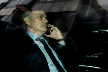 Моуриньо си играе на конспирация