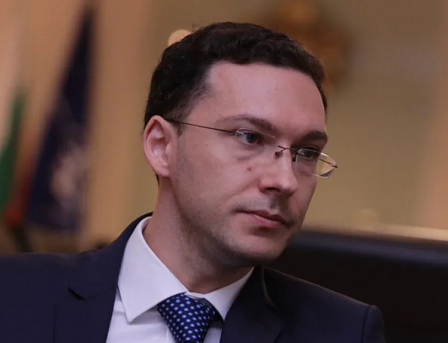 Външно: Просвещението надделява над мрака