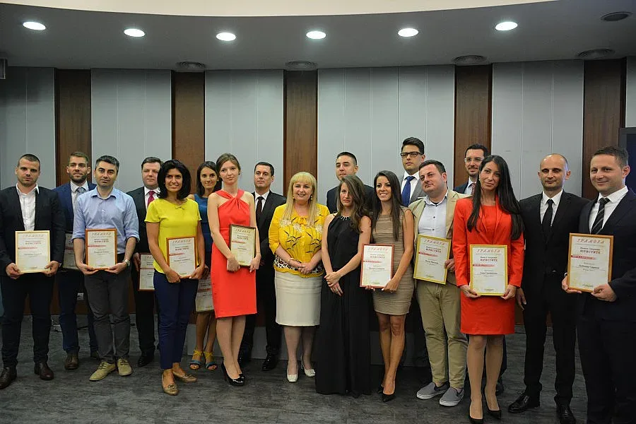 "Стандарт" награди младите юристи