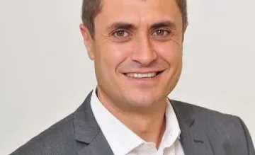 Иван Иванов се издига в Мтел