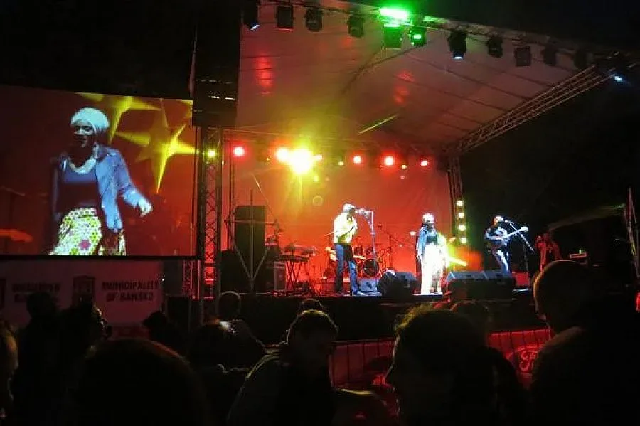 Музикален фестивал води туристи в Банско