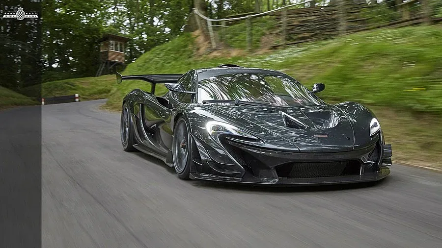 McLaren P1 GTR излиза на пътя