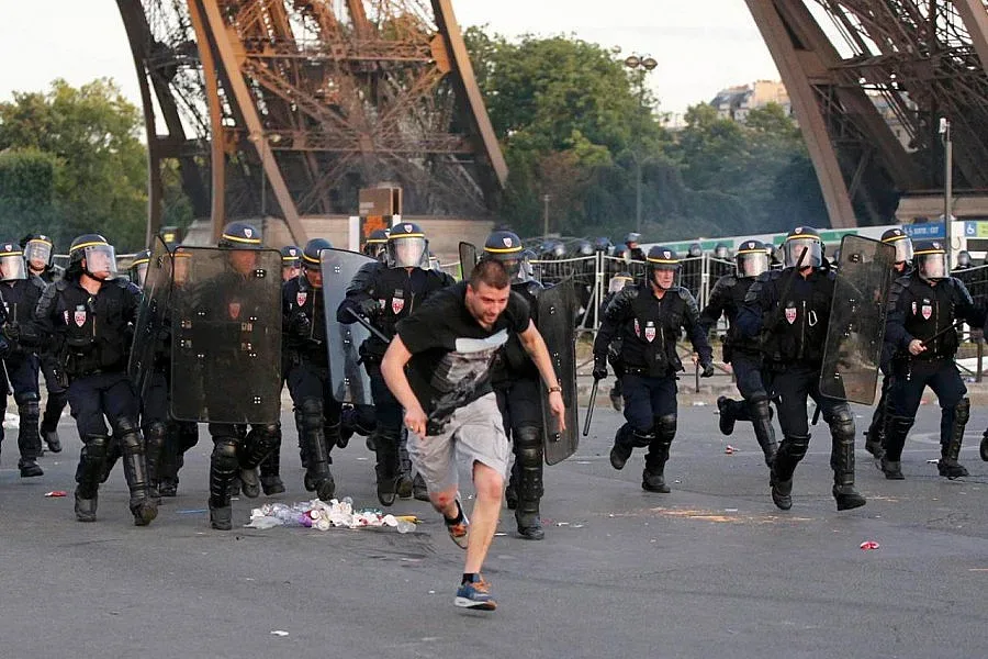 Погром в Париж след загубата (ОБЗОР)