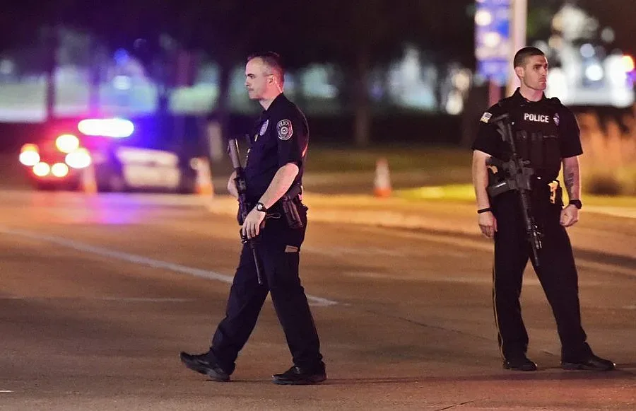 Анонимни заплахи за полицията в Далас