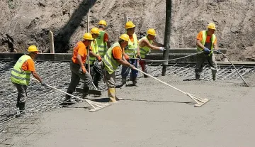 Първа станция с "покрив"  по новия лъч на метрото
