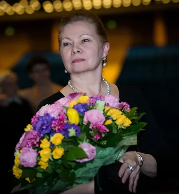 Младите да танцуват, вместо да стоят на компютъра