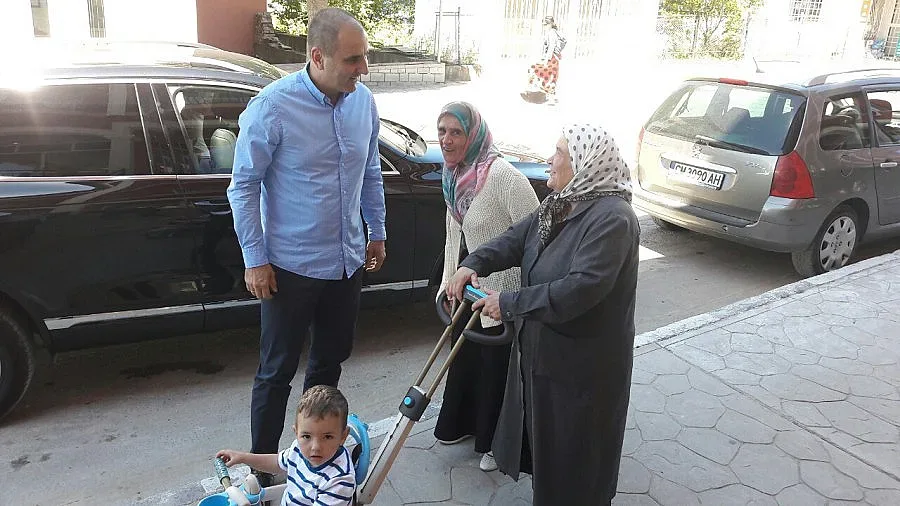 Цветанов на тур в Родопите, искат му игрище (ОБЗОР)