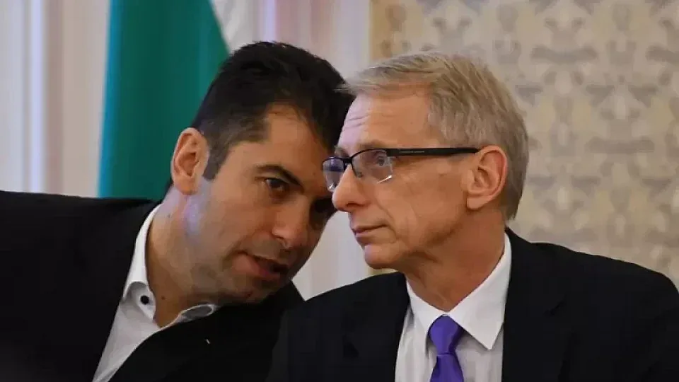 Кики, Ники и Лена гушнали чрез братовчедка 300 хил. лв. от соросите