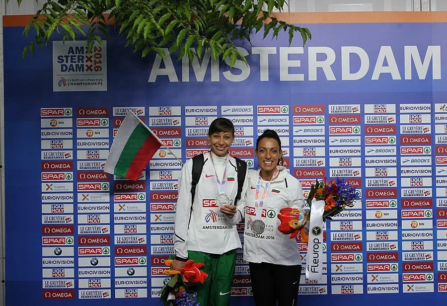 Кралев надъха Мирела и Ивет