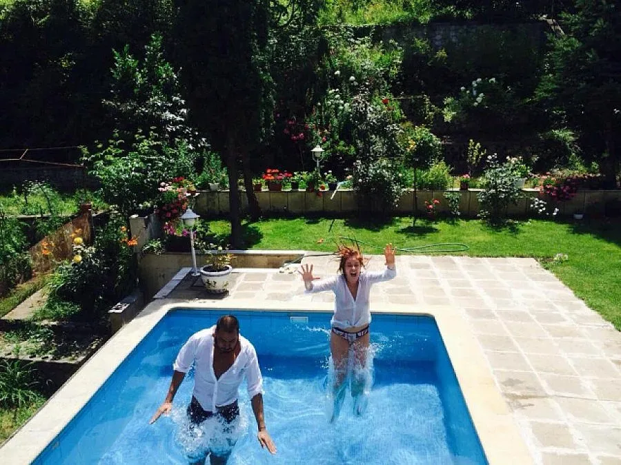 Катето Евро откри сезона с басейн