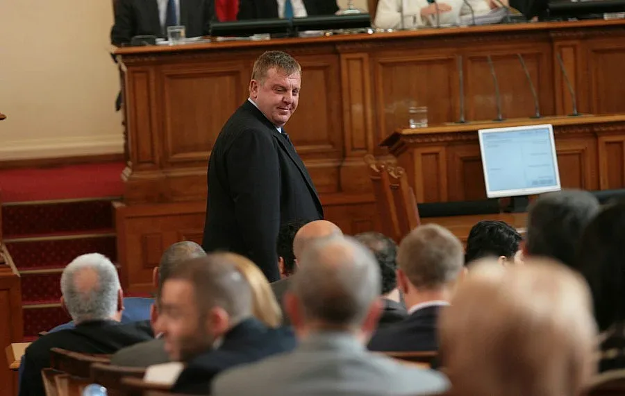 ПФ предлага връщане на наборната военна служба