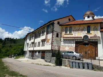 Клисурският манастир е като отворена книга