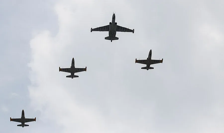 Български изтребители ескортираха израелски самолет 