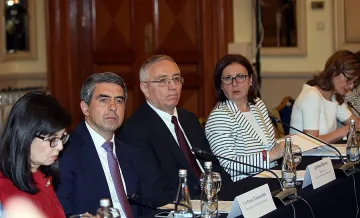 Всяка пета фирма натискана за подкуп 