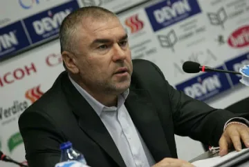 Марешки с бензиностанции в 70% от областите до вота за президент