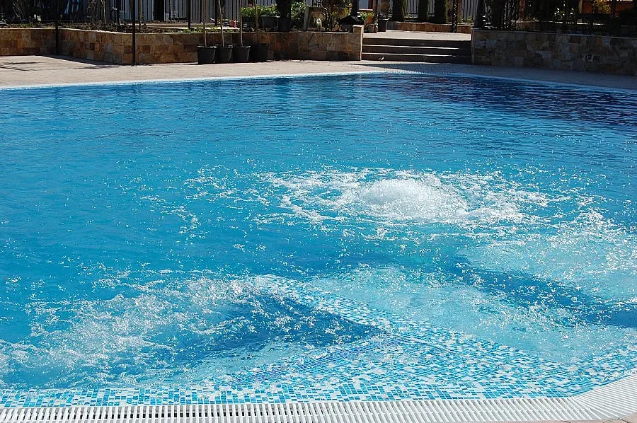 Провериха басейните в Кърджали