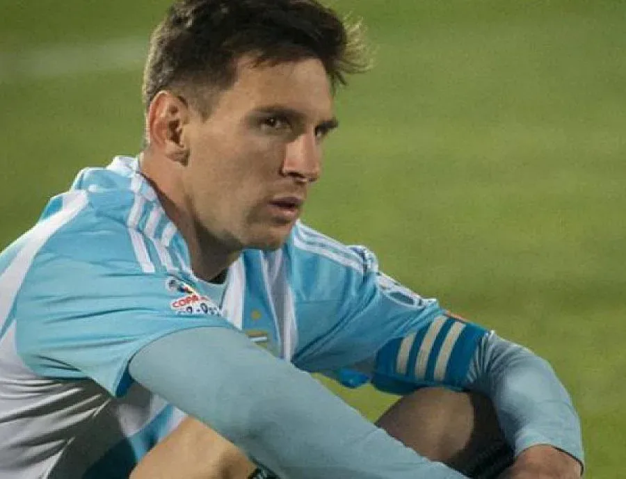 Протест за връщането на Меси в националния тим