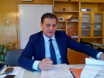 Пернишки зам.-кмет в пиянска свада в самолет