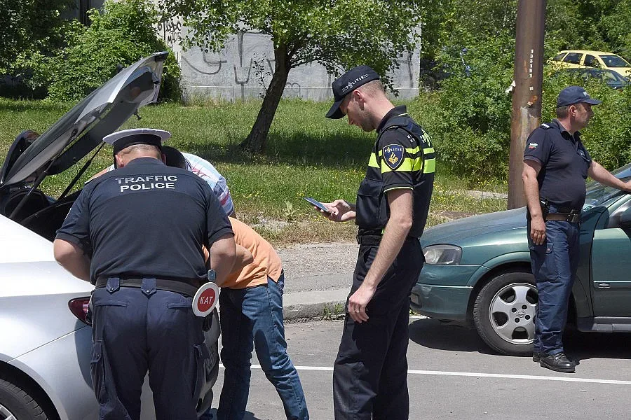 Холандци спираха софийски шофьори 