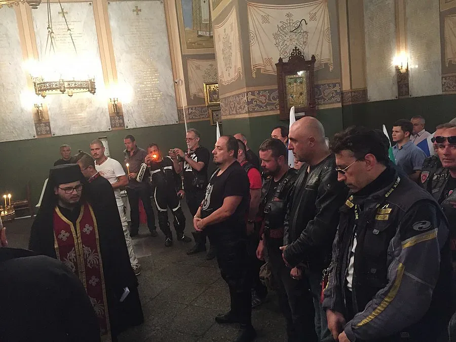 МВнР: "Нощните вълци" са с шенгенски визи