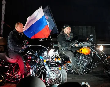 Бой заради "Нощните вълци" на изхода на Бургас