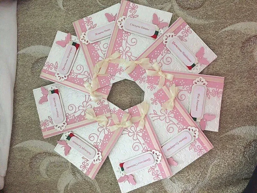 Надъхват грациите с картички във Варна