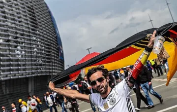 Пусти фензони стряскат Германия