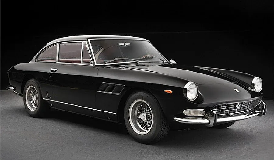 $330 000 за спортен автомобил