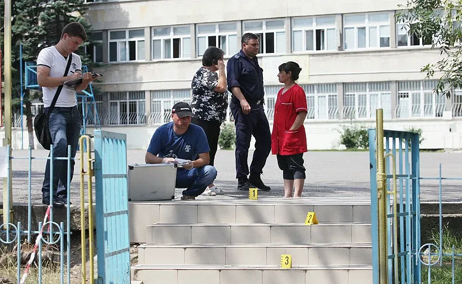 Кристиян се опитал да  намушка и друг ученик