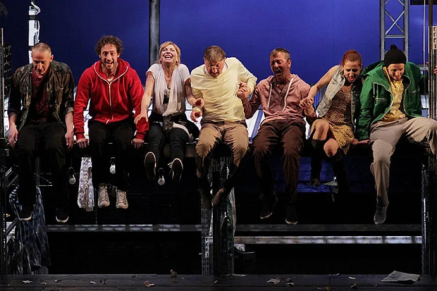 Народният закри сезона с кюфтета и баница