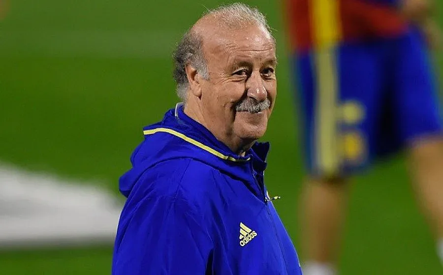 Глас от радиото сменя Дел Боске