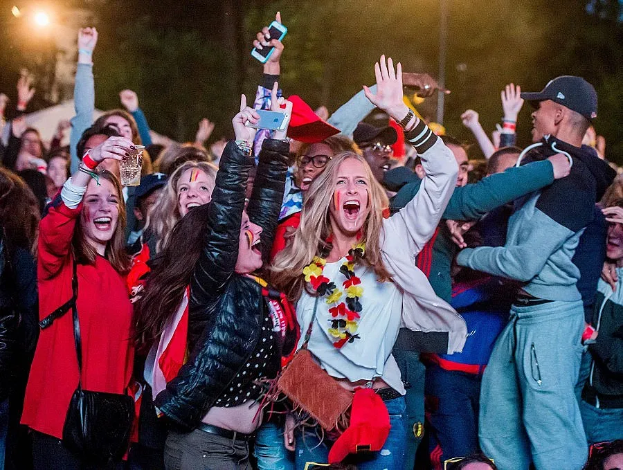 Празник в Брюксел, Белгия мечтае за финала