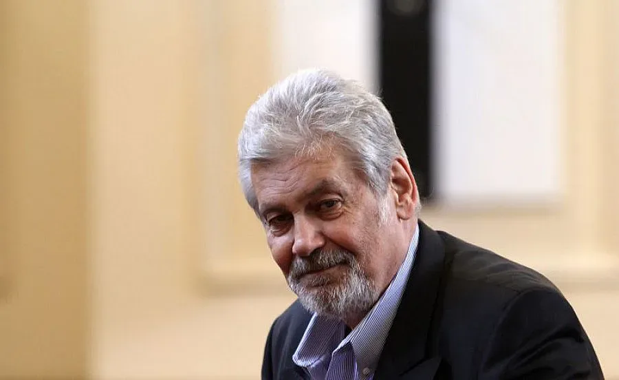 Ламбо няма сили  за президент 