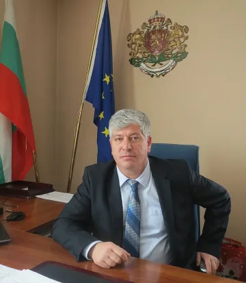 Правят жп линия до летище Бургас