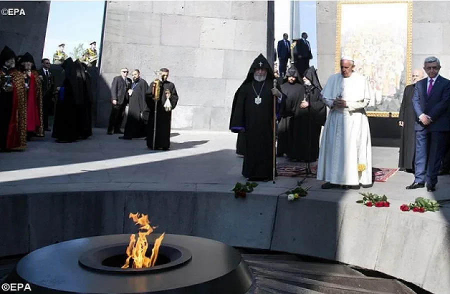 Папата с апел за мир в Армения 