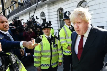 Камерън си тръгва до три месеца (ОБЗОР)