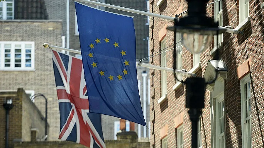 Според допитване: 52% искат Великобритания да остане в ЕС