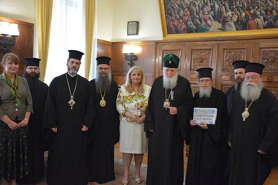 Патриарх Неофит благослови "Стандарт"